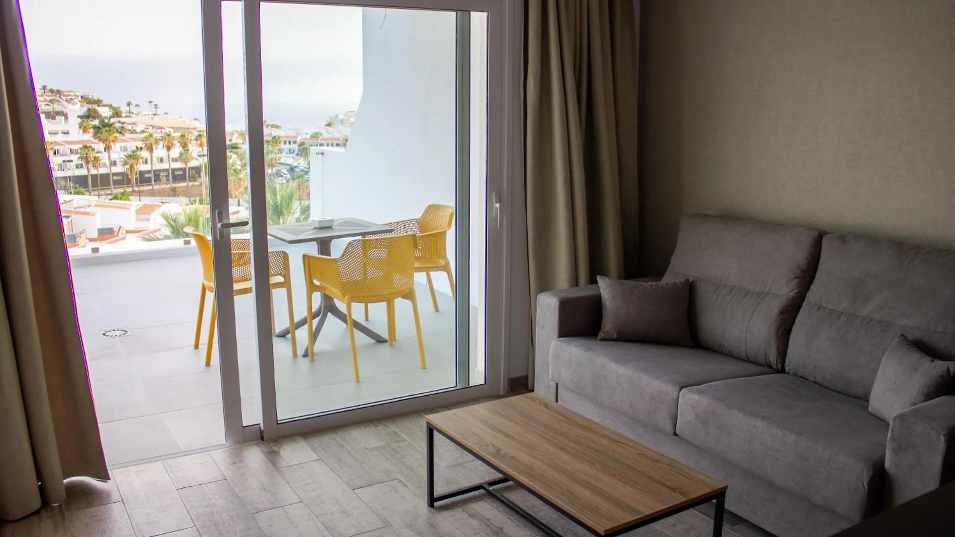 Costa Adeje Garden Aparthotel Playa de las Americas