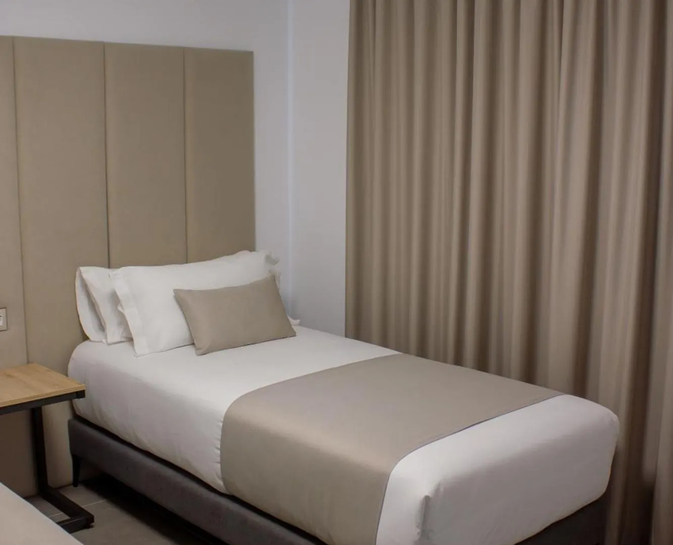 Costa Adeje Garden Aparthotel Playa de las Americas  3*, Playa de las Americas (Tenerife)